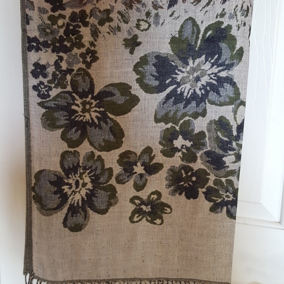 Reversible Pashmina - Picture 7 of 7